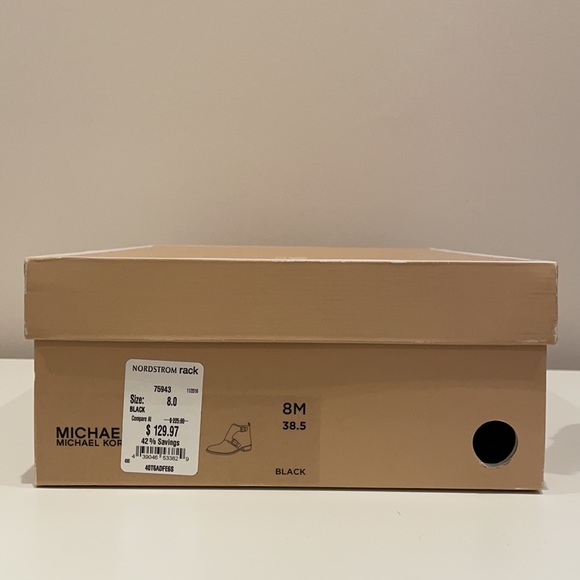 Michael Kors Boots - Picture 5 of 8